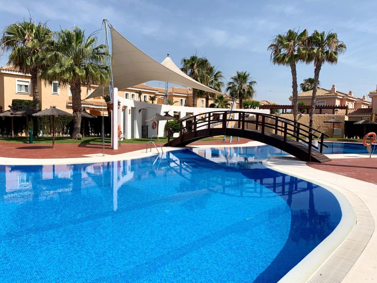 Апартаменти Bahari Marinas - Tu Duplex Con Jardin Privado! Бера Екстер'єр фото