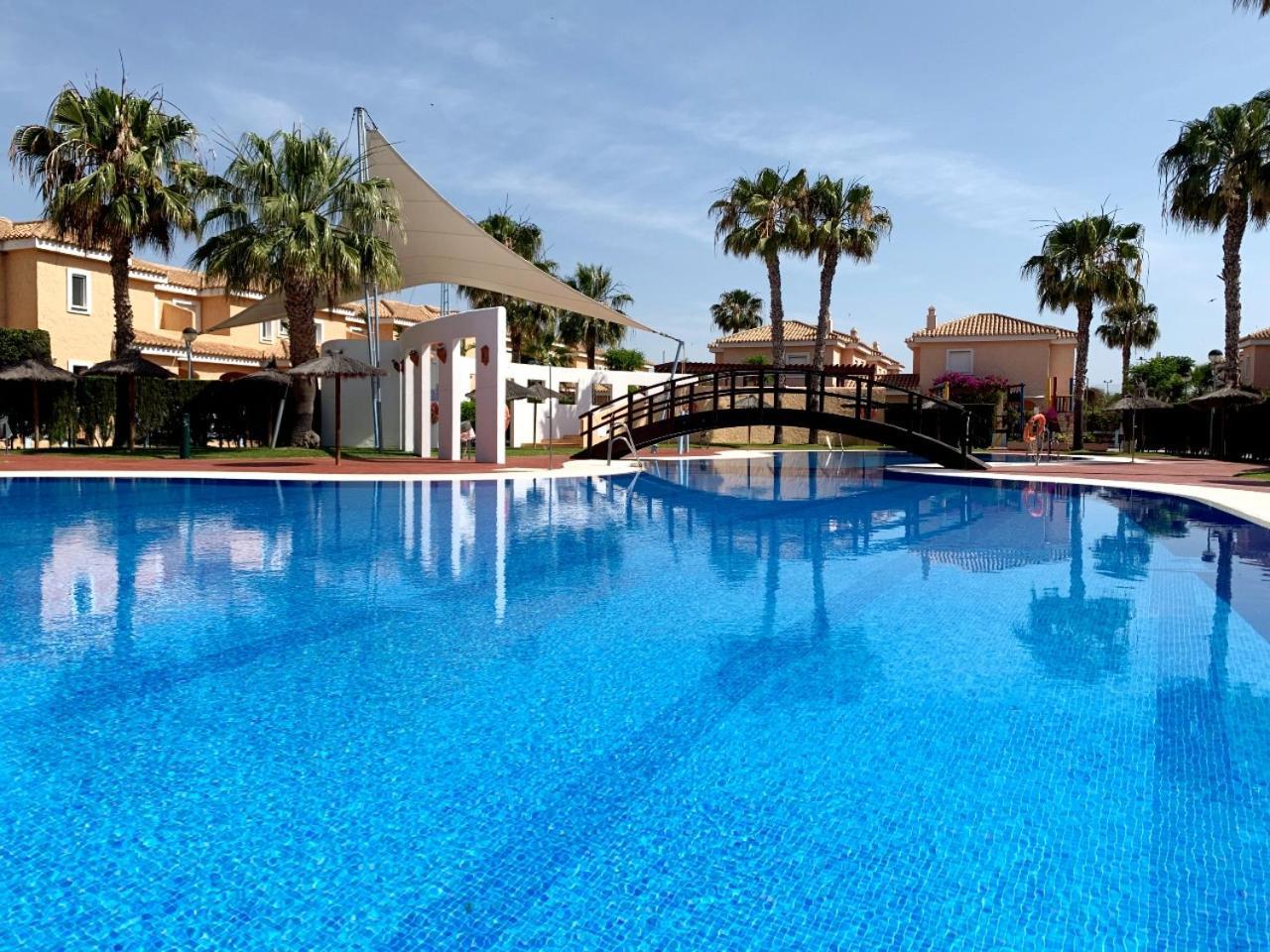 Апартаменти Bahari Marinas - Tu Duplex Con Jardin Privado! Бера Екстер'єр фото