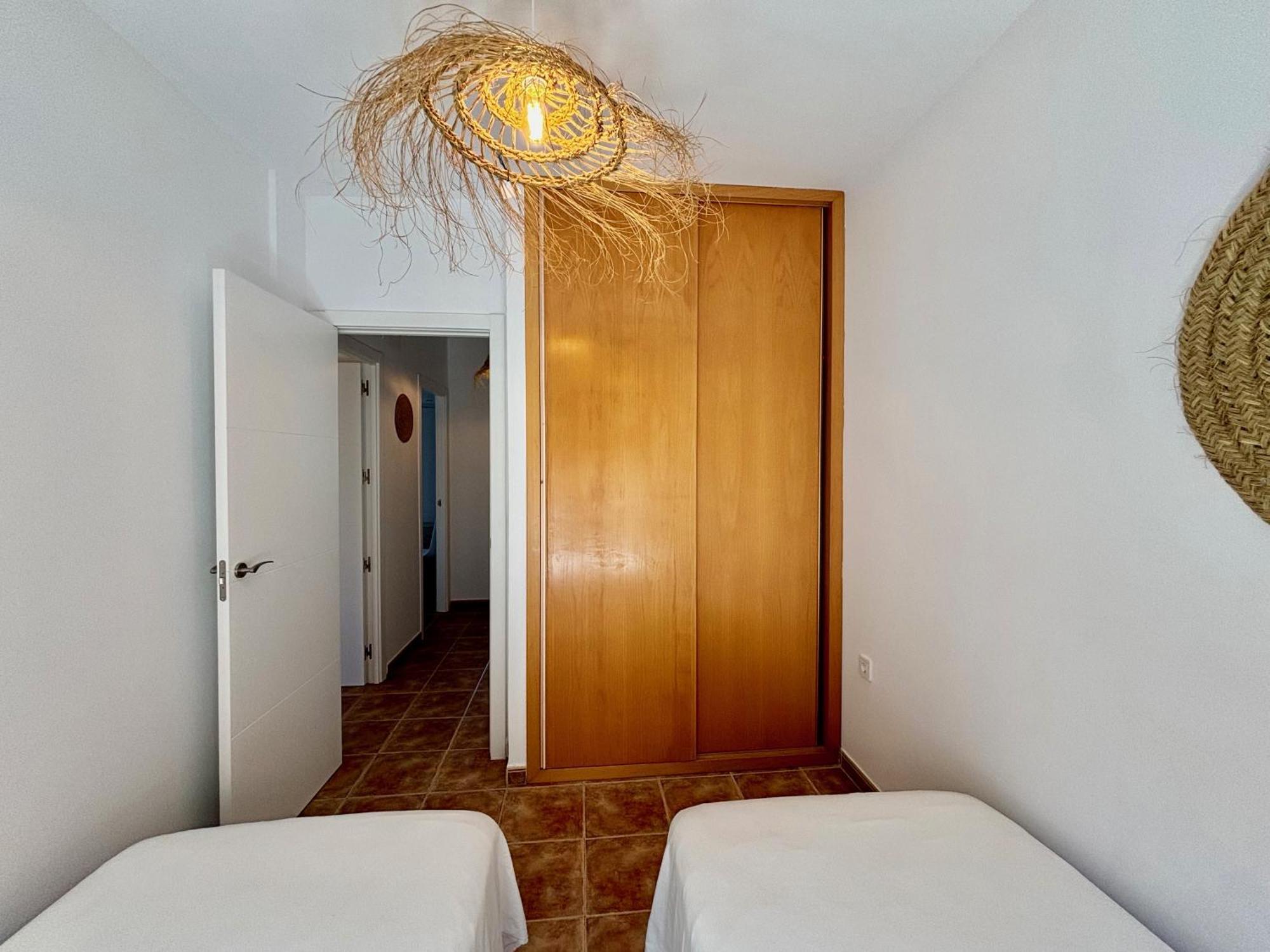 Апартаменти Bahari Marinas - Tu Duplex Con Jardin Privado! Бера Екстер'єр фото